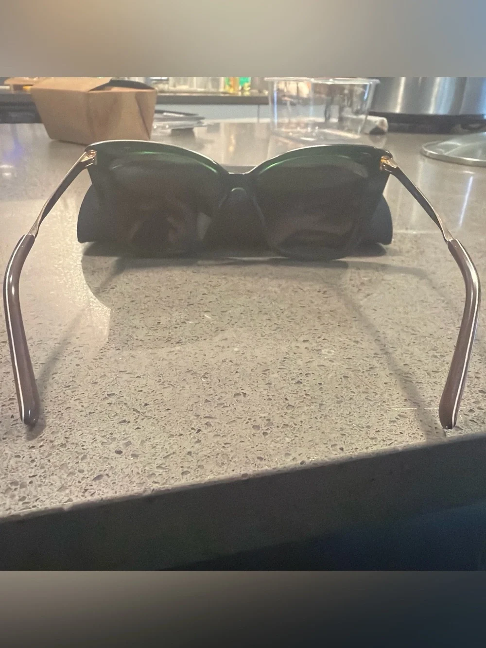 Diff Eyewear Women's Dark Green Square Sunglasses with Case